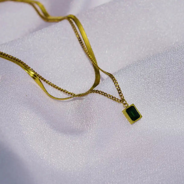 Faux Green Emerald Studded Single Stone Layered Necklace
